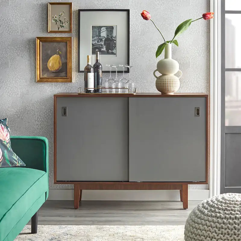 Table console Mid-Century Modern avec portes coulissantes et finition noyer